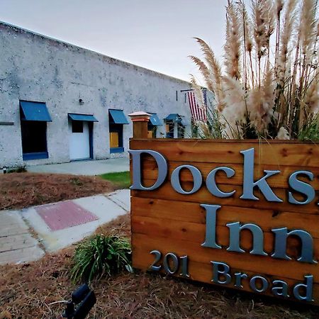 Darien Dockside Inn Екстер'єр фото